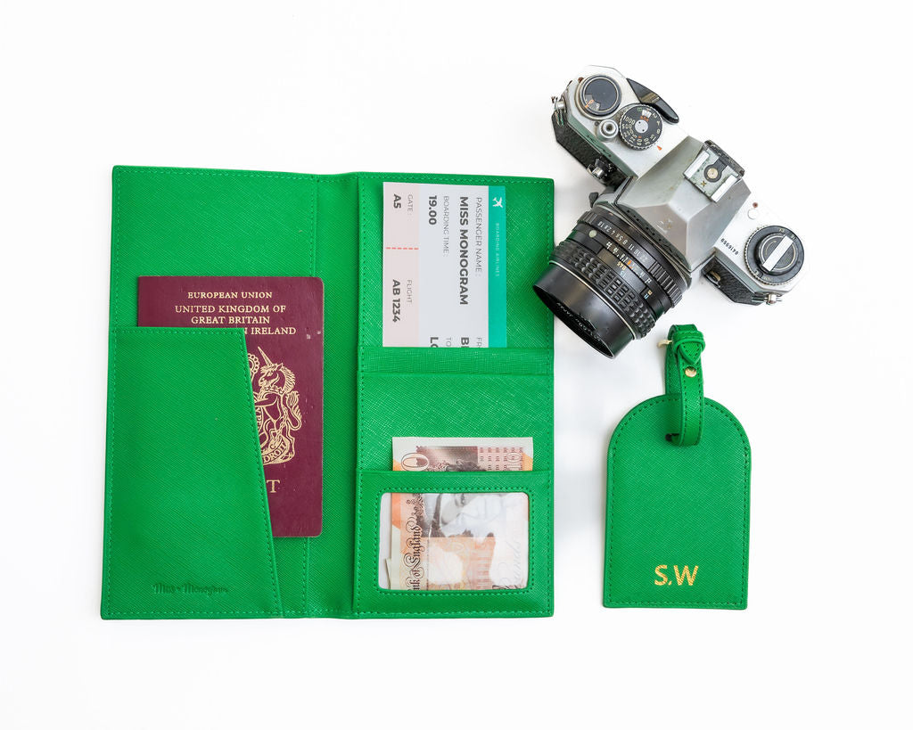 Miss Sadie Passport Wallet Island Green