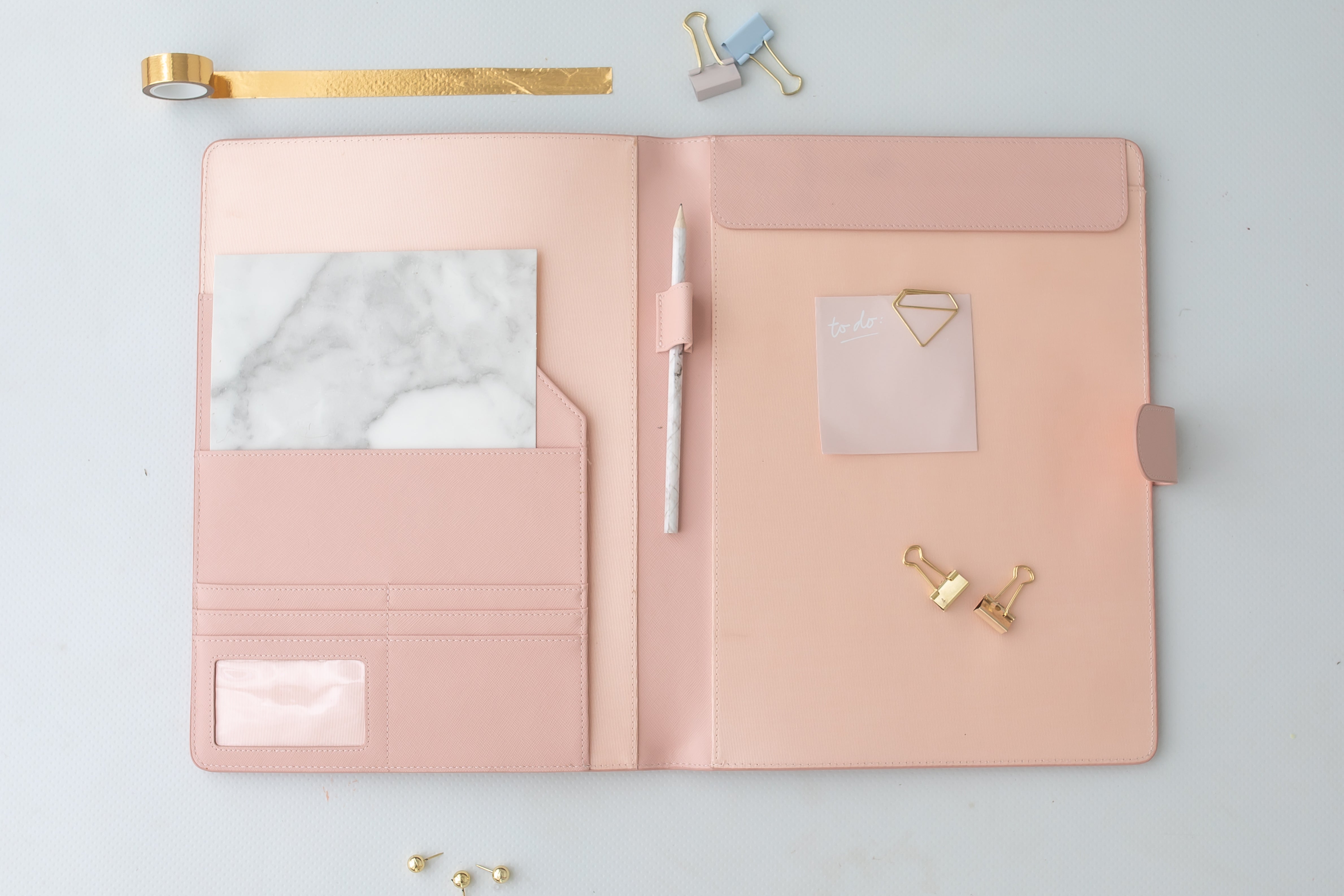 Miss Elizabeth Compendium Rose Gold